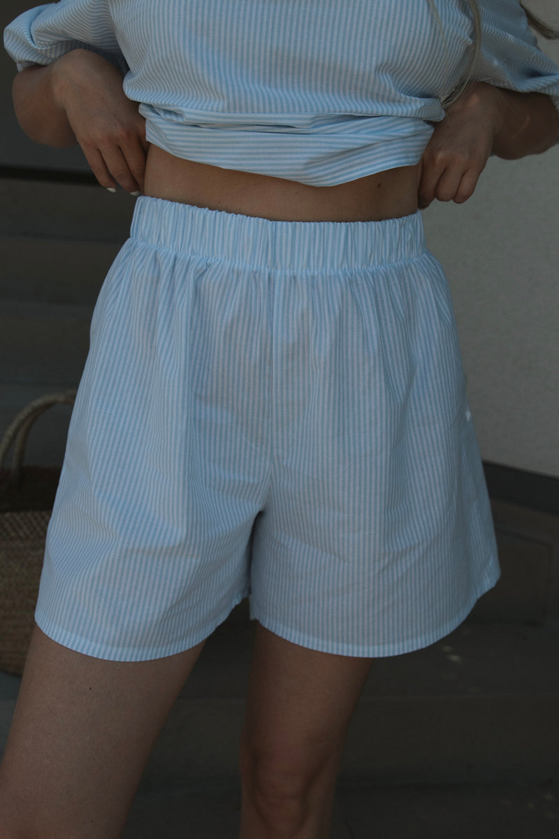 Shorts mit Streifen Hellblau